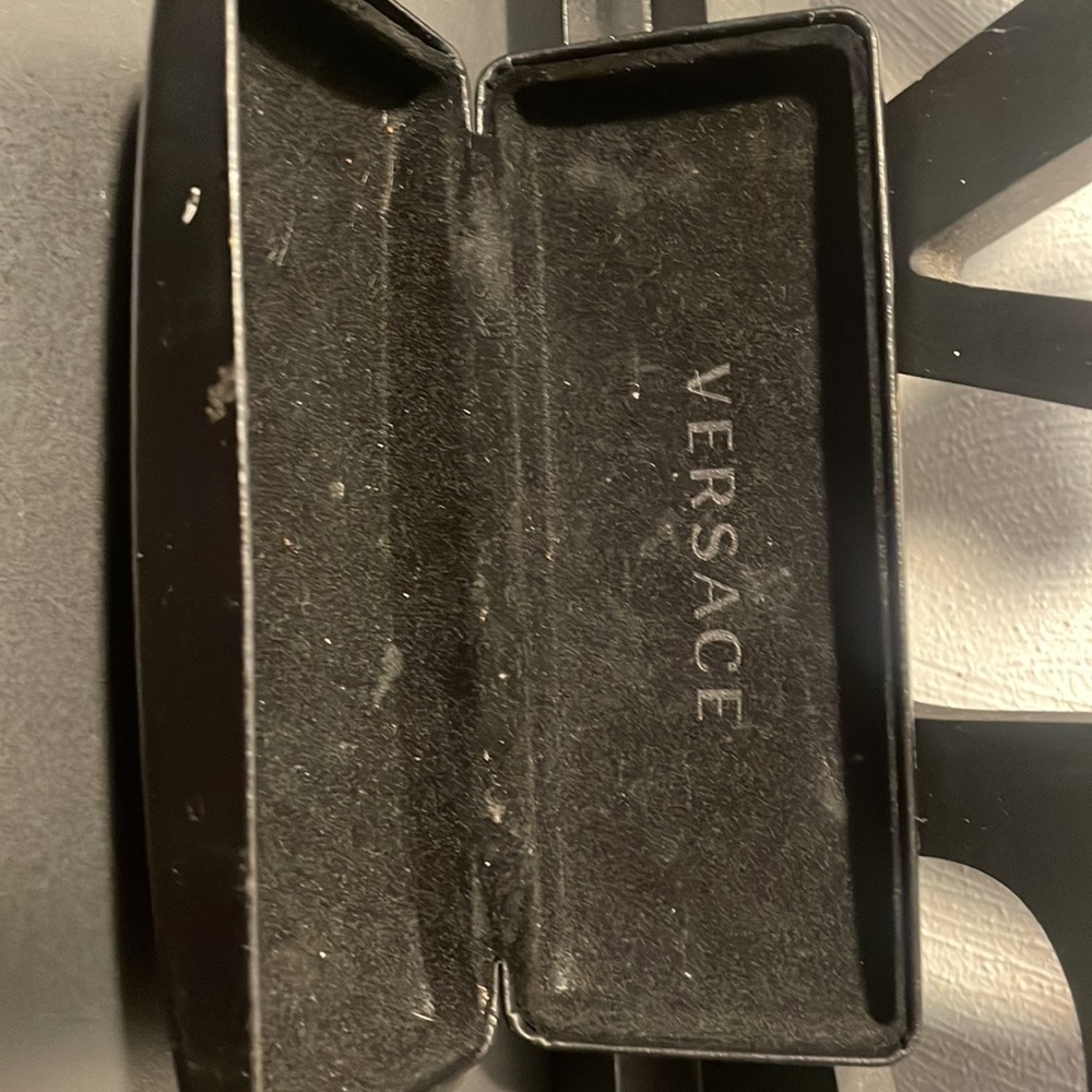 Case only - Picture 2 of 2